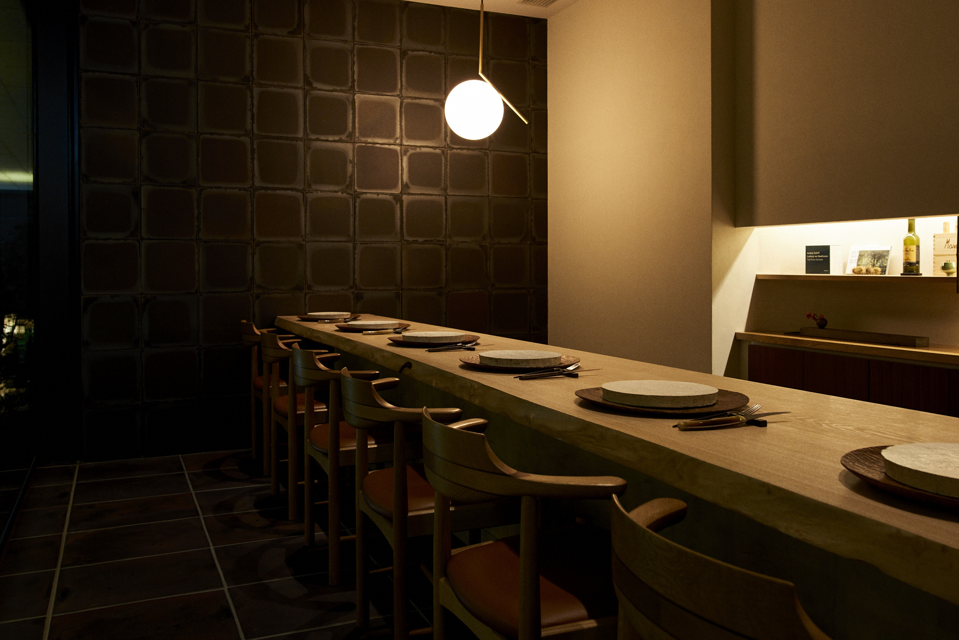 店内写真(カウンター夜)